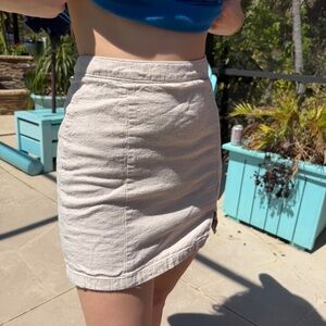 Light Beige Linen Mini Skirt with Front Slit Abercrombie and Fitch XS